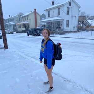 Meet your Posher, Olivia